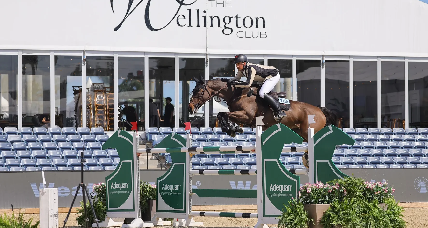 Nicola Philippaerts & Katanga v/h Dingeshof. Photo © Sportfot