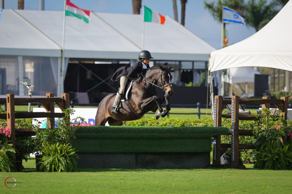 pony derby; 3006, HIGHER LOVE, SIENNA ROSSANO, PAMELA WRIGHT, CARA CHESKA; Sportfot