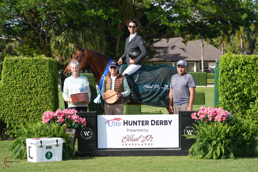 presentation sponsor; ushja national hunter derby; 1907, JASPER DE LA TOUR, COLIN SYQUIA, CONSTANCE HUNTER; Sportfot